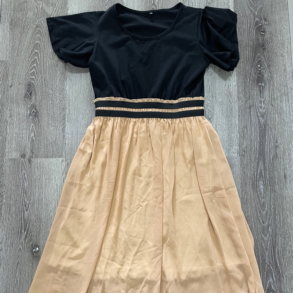 Dress - Picture 3 of 4